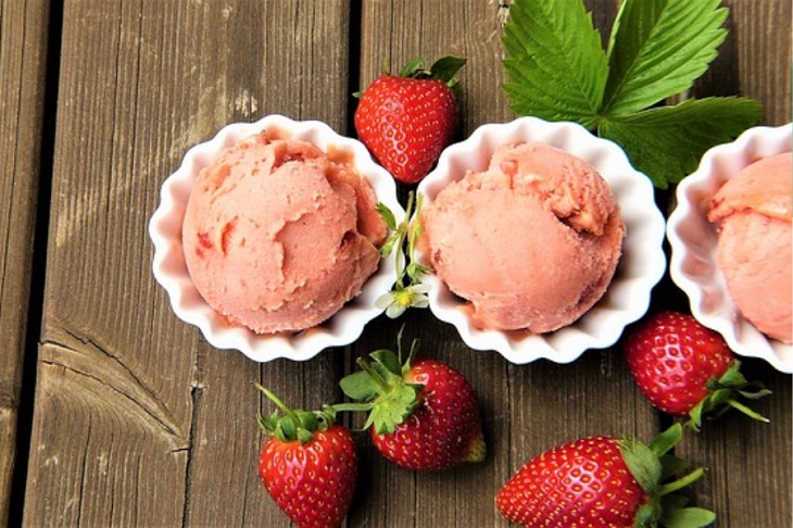 things to do with kids in winter make real fruit snow sorbet
